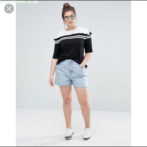 ASOS Curve T-shirt with contrast Ruffle Stripe